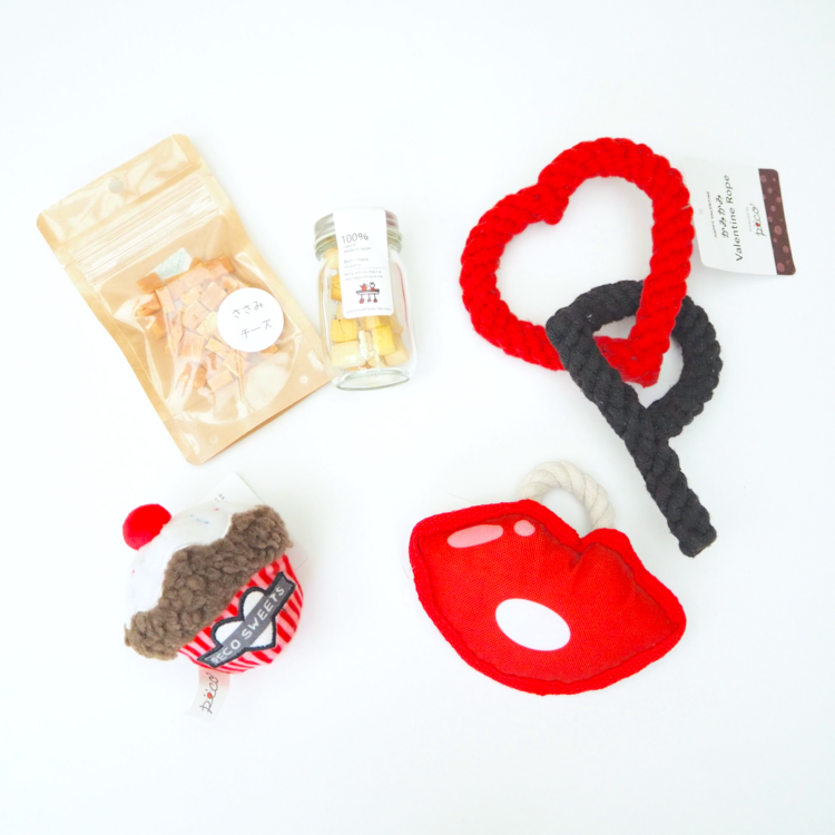 PECOBOX(ペコボックス)2月号のおもちゃとおやつの例